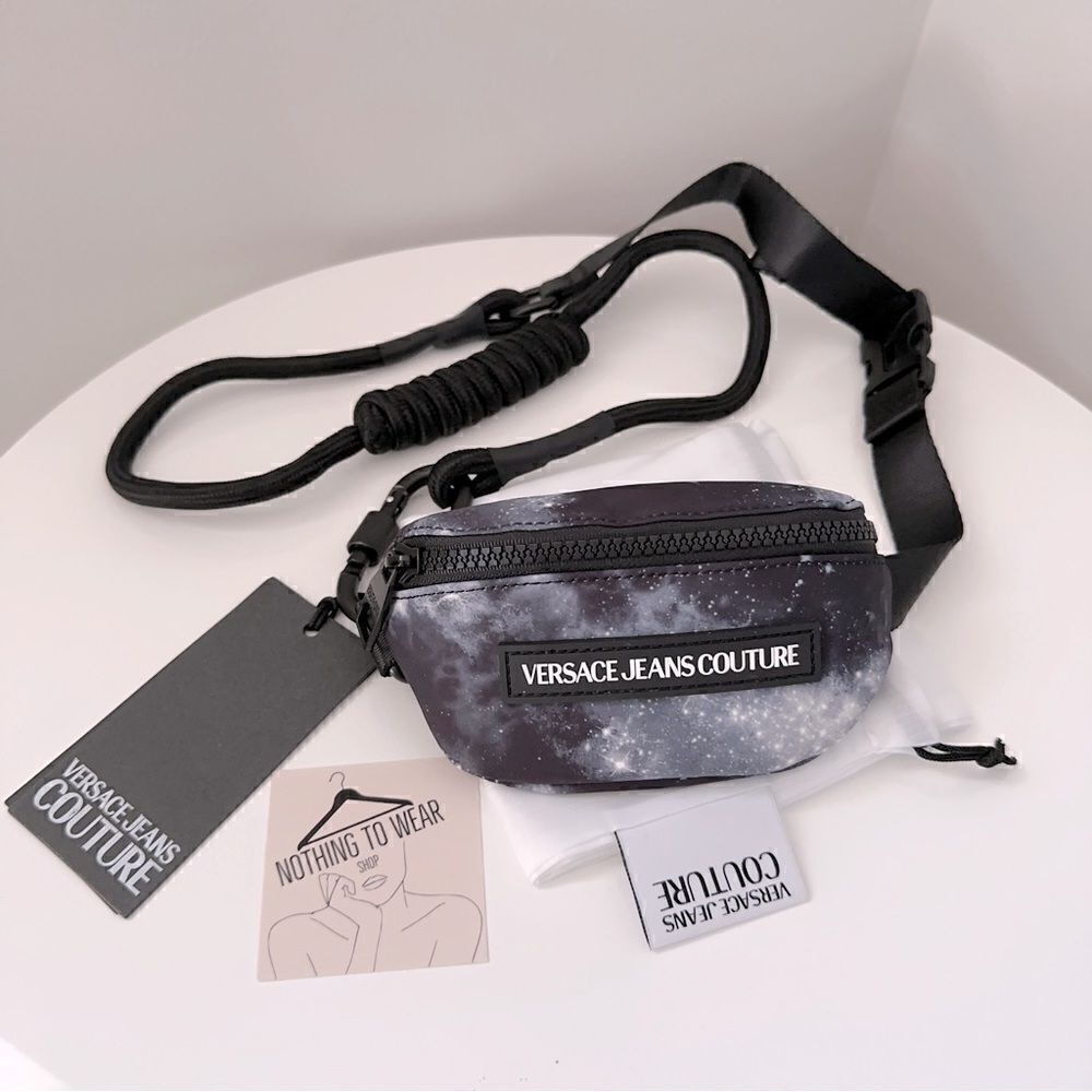 ⭕️ VERSACE JEANS Men’s Pouch Bag Space Black Color Designer Logo